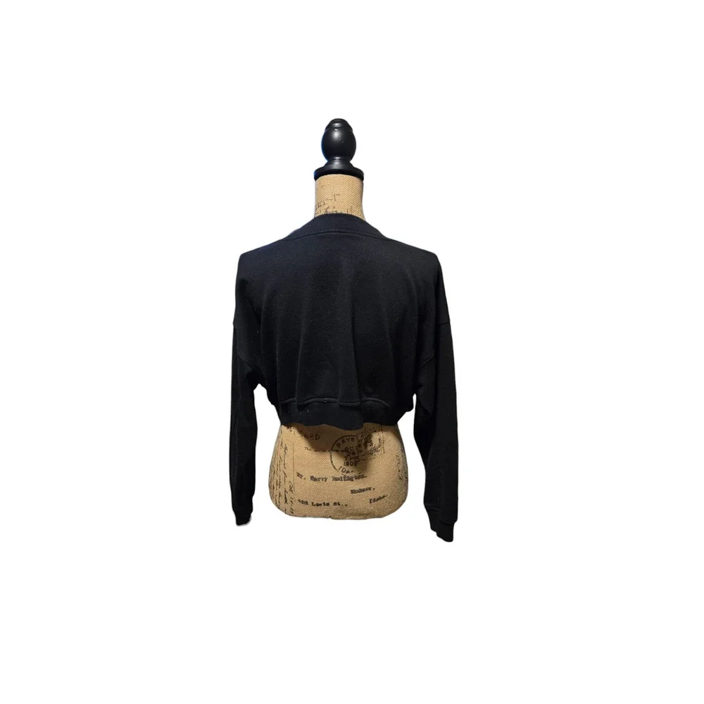 Solid black v neck long sleeve crop pullover sweater, size large* - Picture 2 of 3